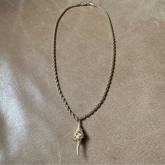 Gold plated stainless steel rope chain w shell charm vintage vibes shore coastal - Picture 5 of 14